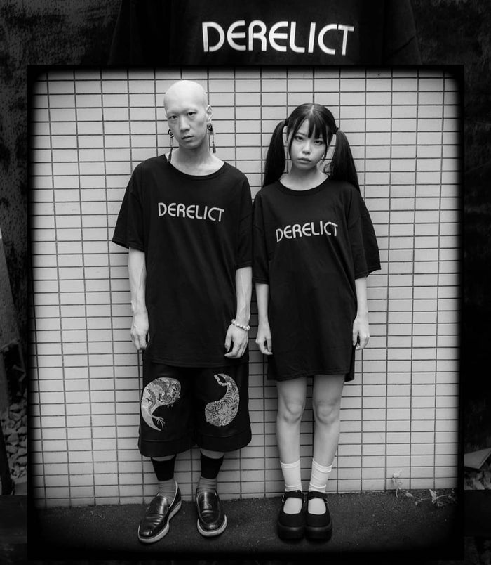 DERELICT T-shirt (Unisex)
